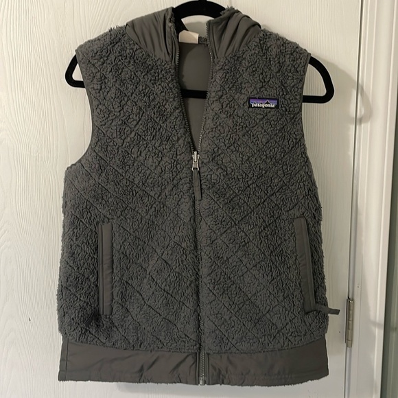 Patagonia Jackets & Blazers - Patagonia Reversible Womens Sherpa Hooded Vest Dark Gray Size Small